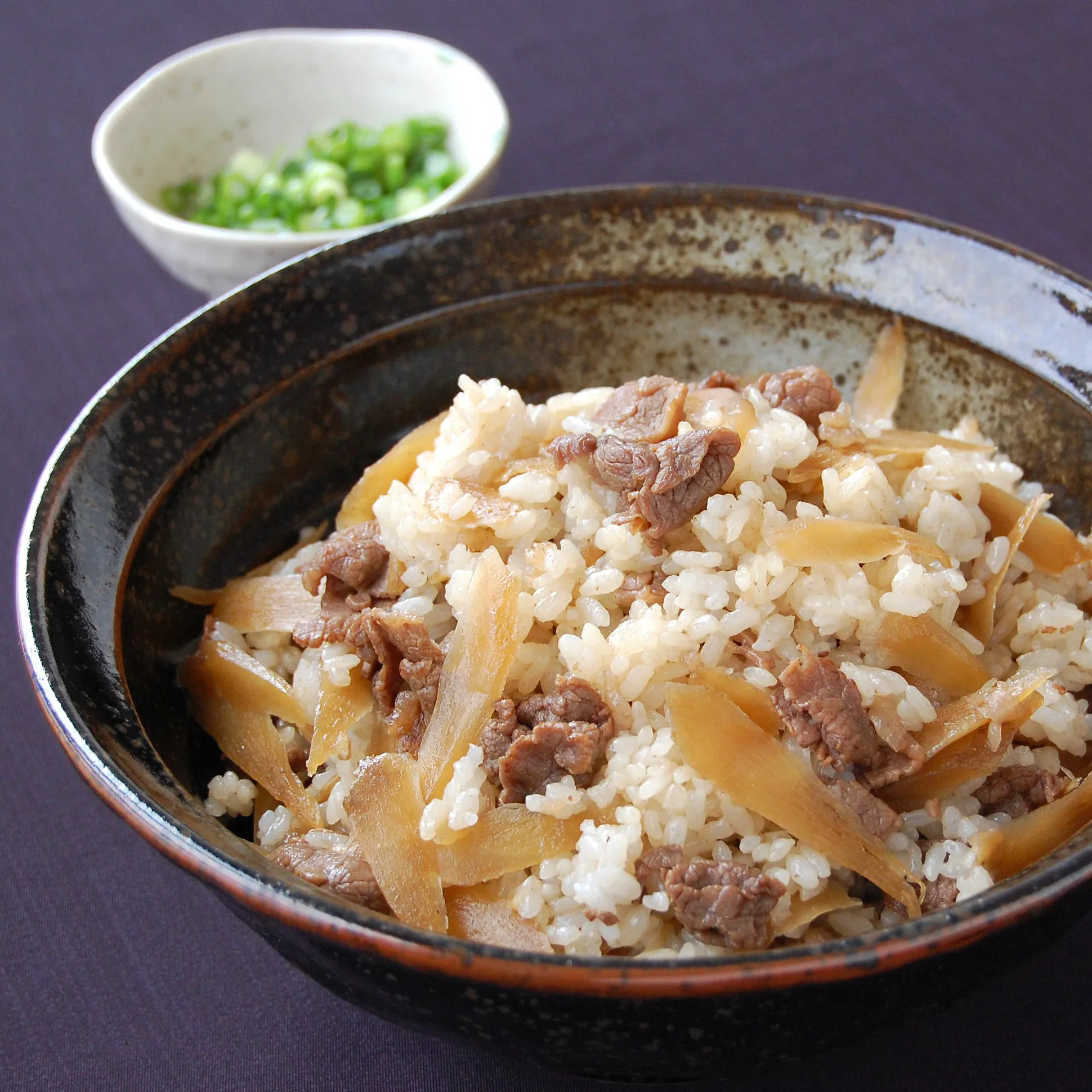 ごぼうと牛肉の混ぜごはん