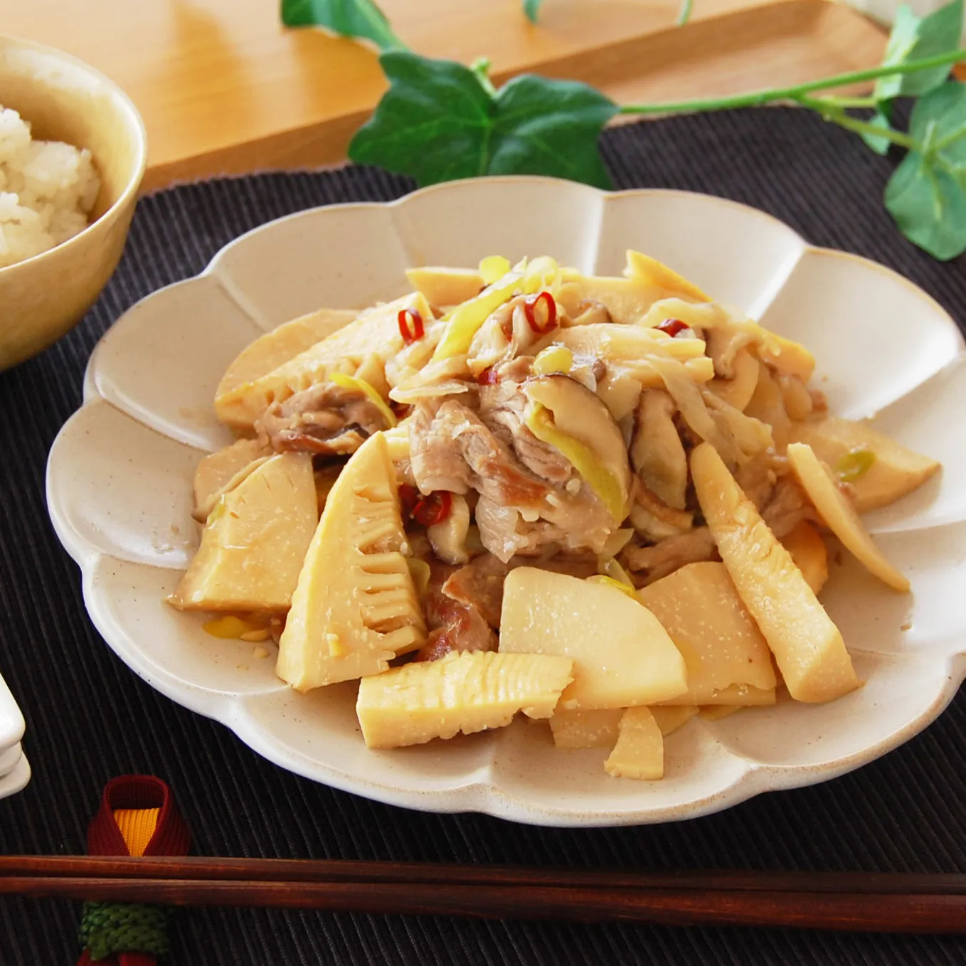 豚肉とたけのこのピリ辛みそ炒め